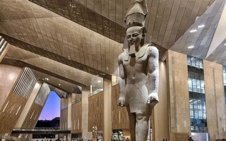 ramses-ii-statue-gem-atrium